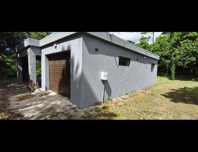 2 BEDROOM HOUSE FOR SALE IN GLENMORE BEACH